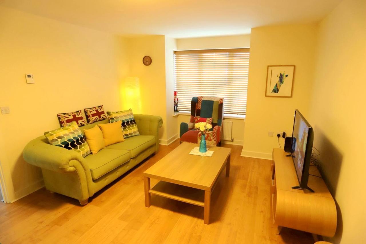Appartement Easytravel Luxury Nec/Airport 3 Beds House à Birmingham Extérieur photo